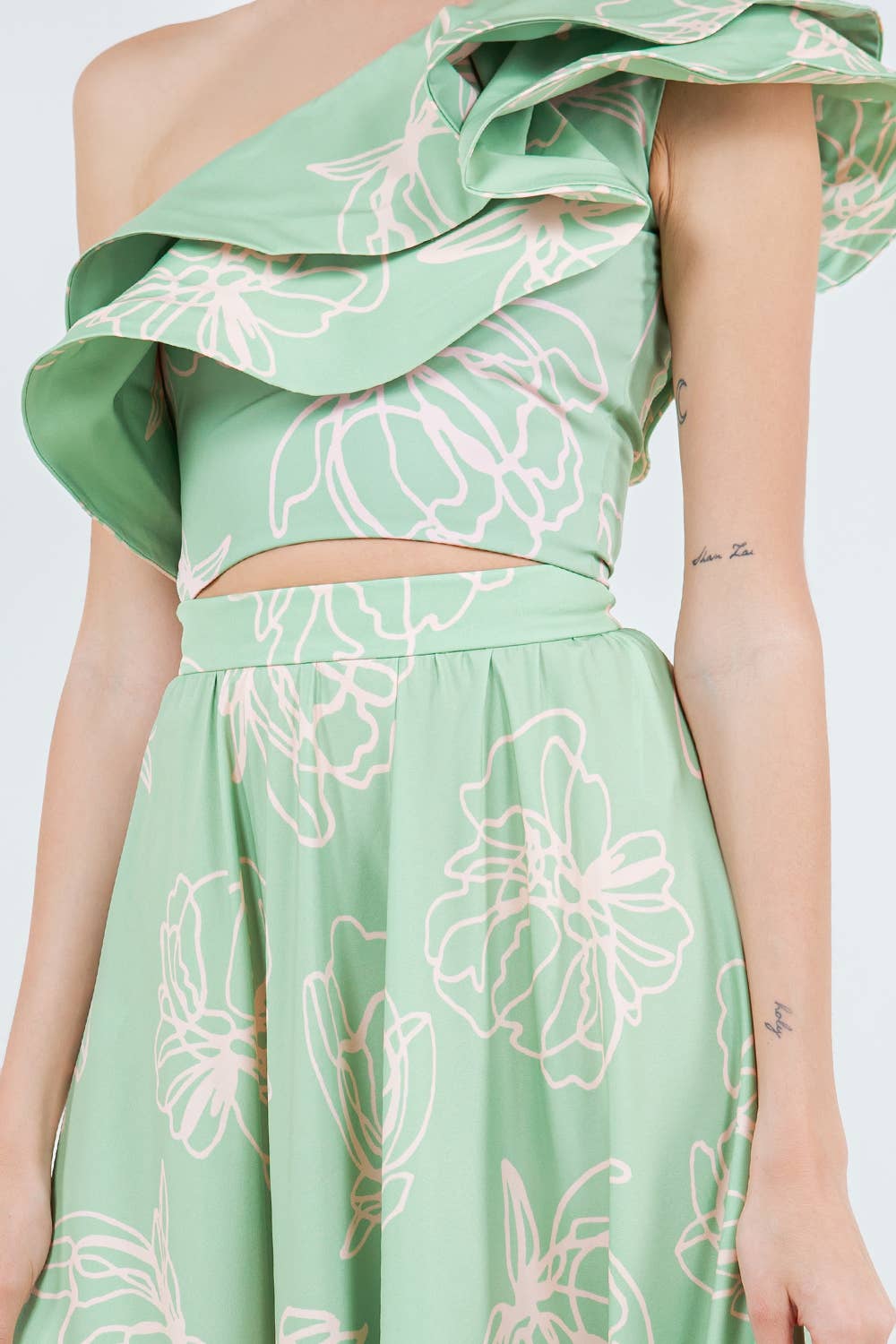 THE DERBY GIRL TOP