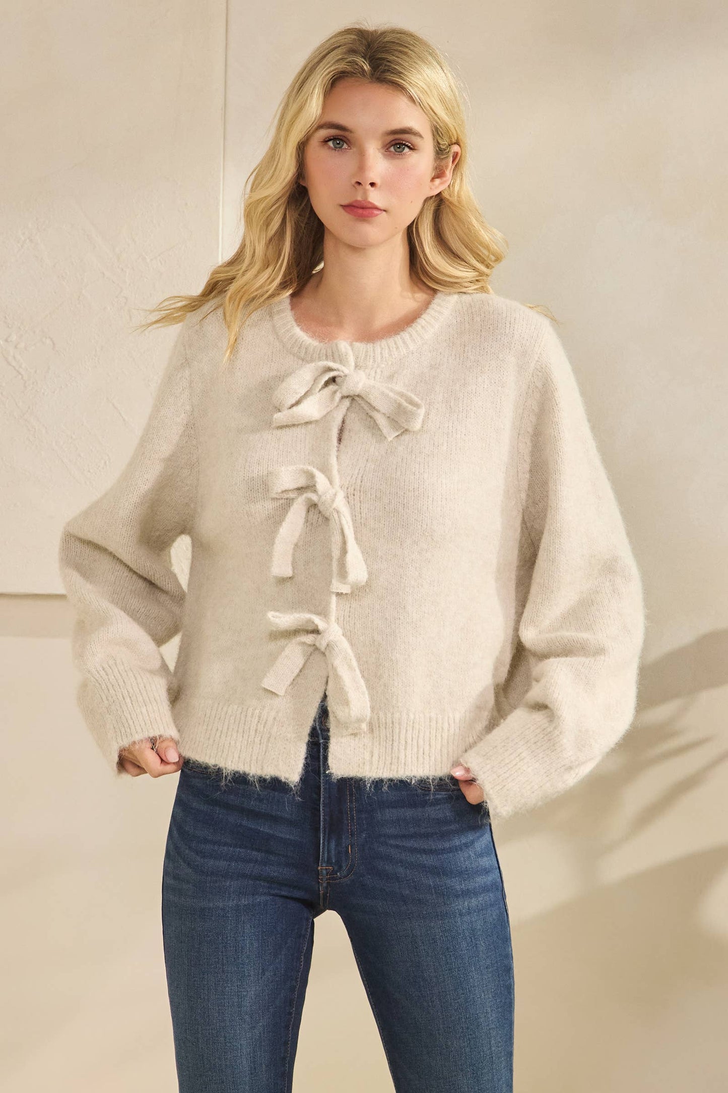 BOW CARDIGAN