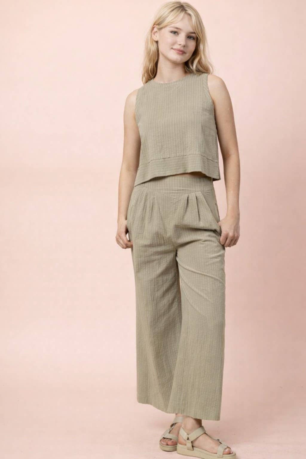 THE CUTEST LINEN SET