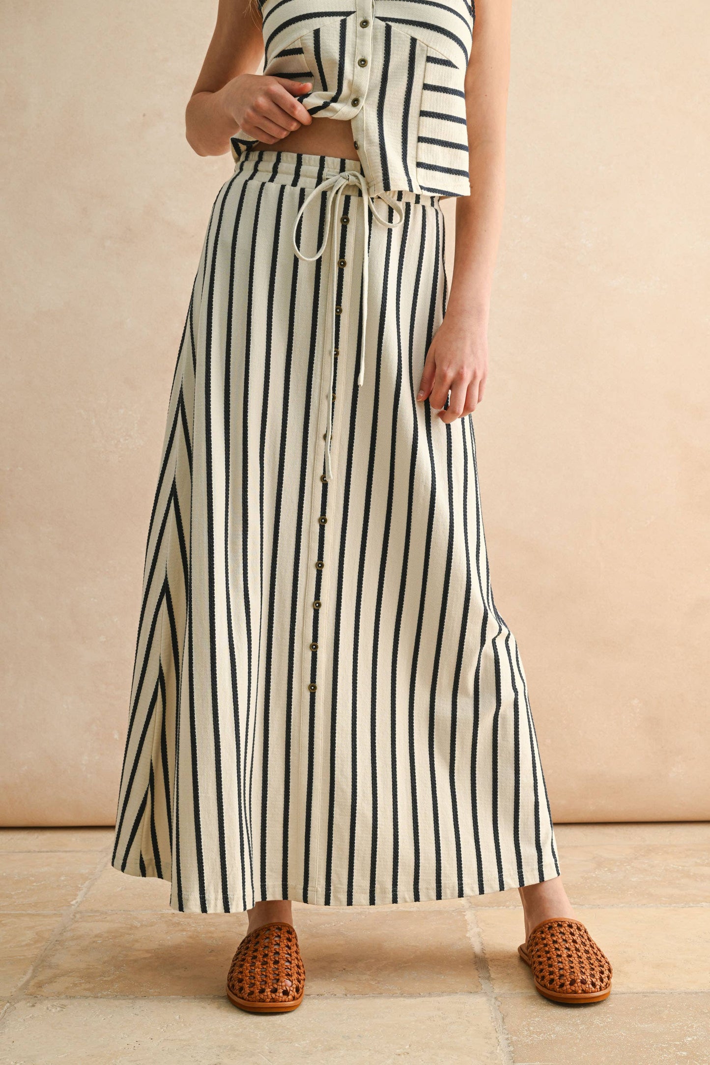 BUTTON FRONT STRIPED LONG SKIRT