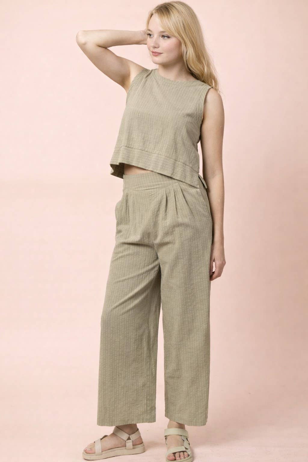 THE CUTEST LINEN SET