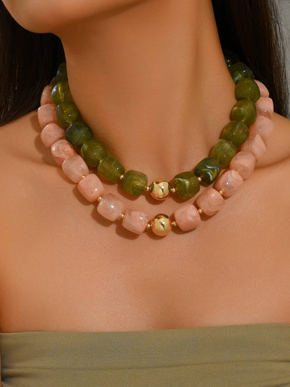 GOLD DETAIL BEADED NECKLACE
