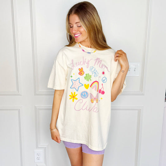 LUCKY MOM CLUB TEE