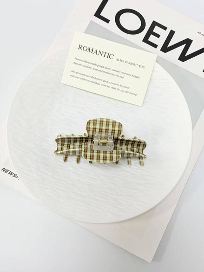 VINTAGE PLAID CLIPS