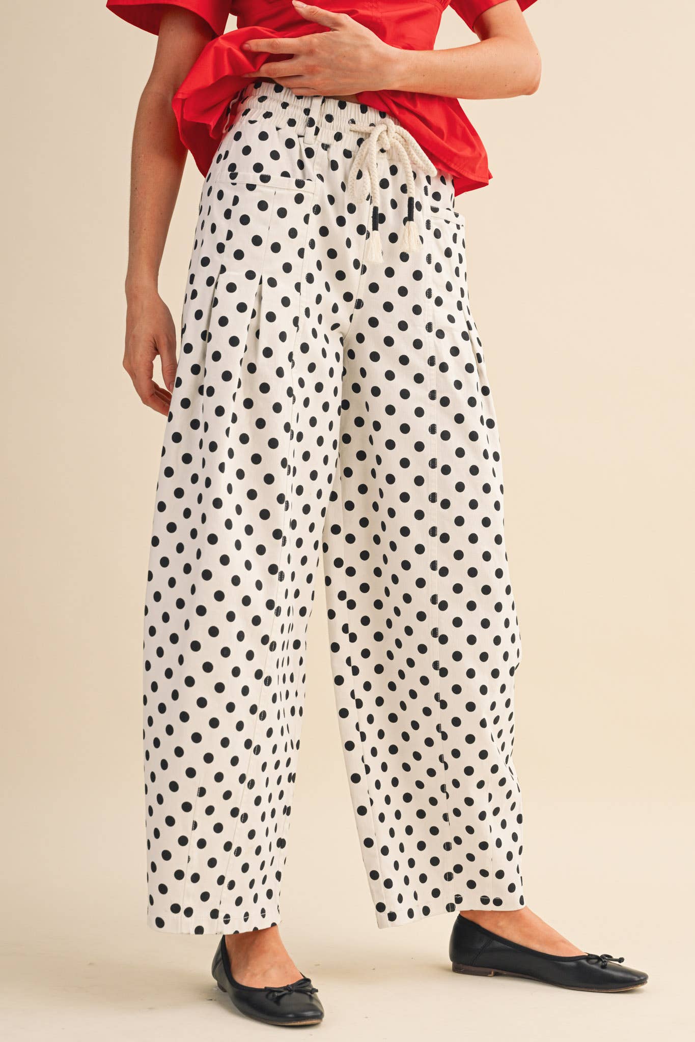 POLKA DOT PLEATED BARREL PANTS