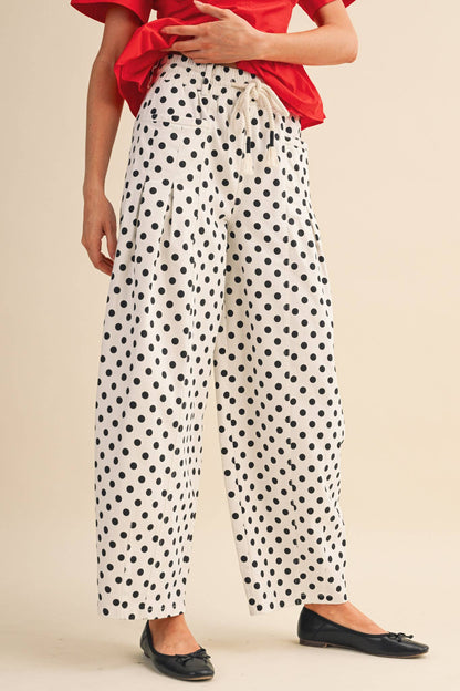 POLKA DOT PLEATED BARREL PANTS