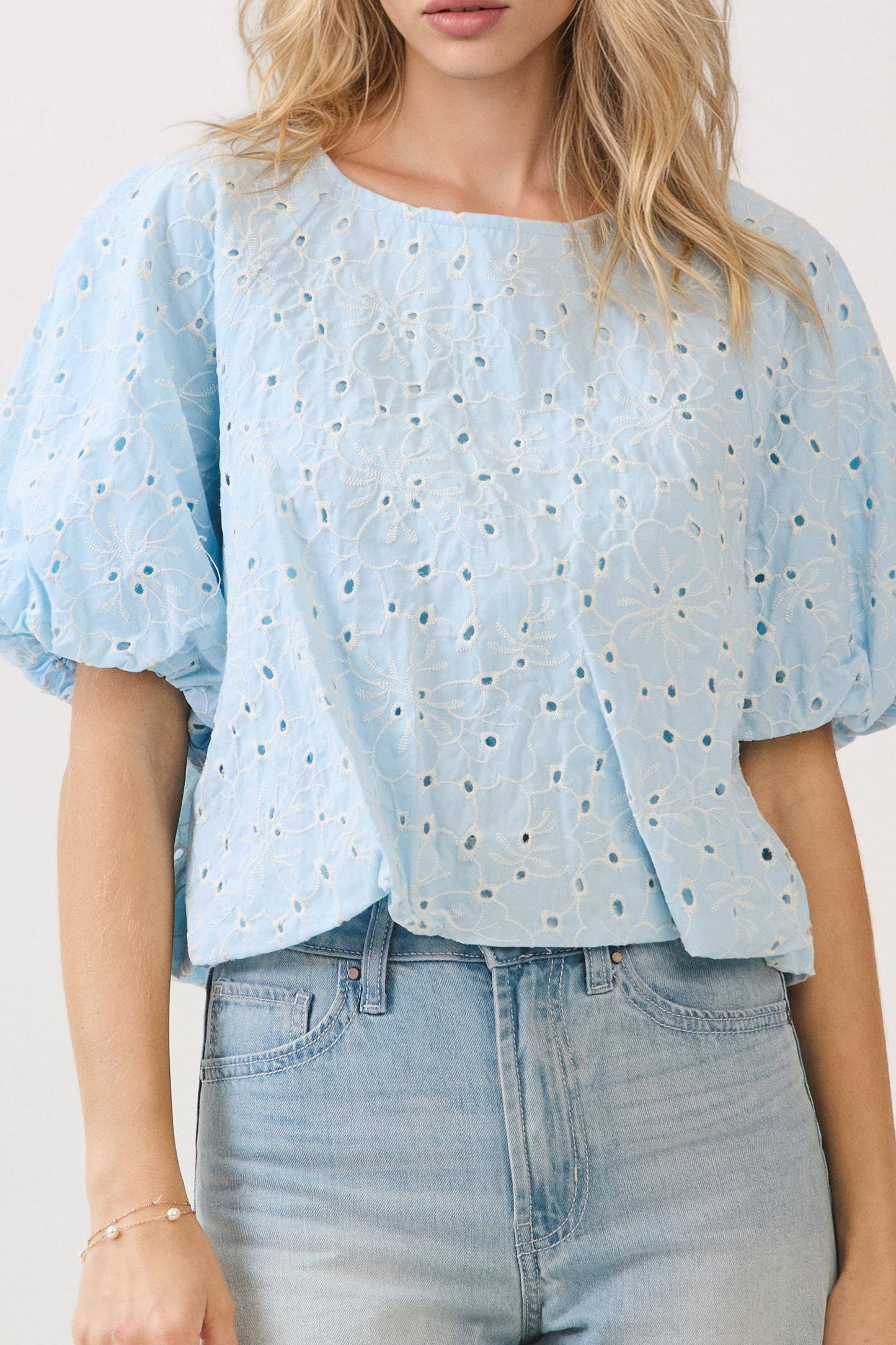 EMBROIDERED BUBBLE BLOUSE