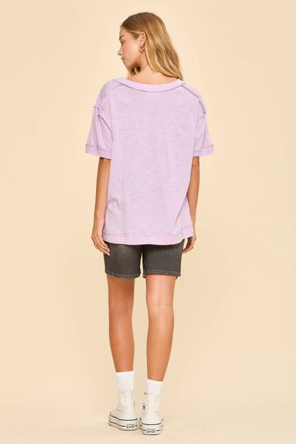 THE BASIC V-NECK TEE